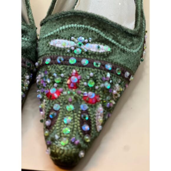 Newport News fancy beaded pumps sized 5 
barely worn - Picture 2 of 4